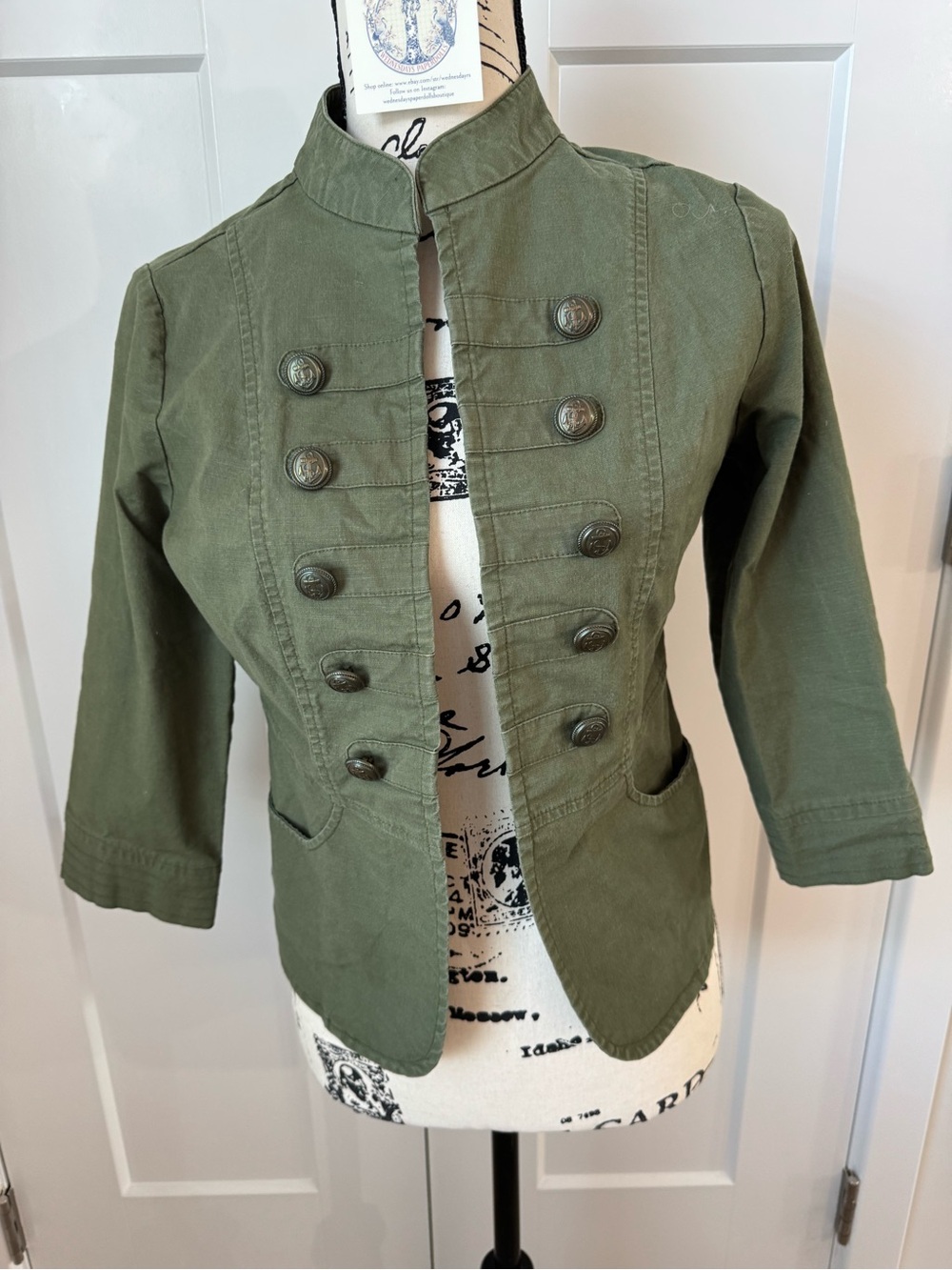 Roz and Ali Green Jacket, Women's Size S, military-motif, brass buttons